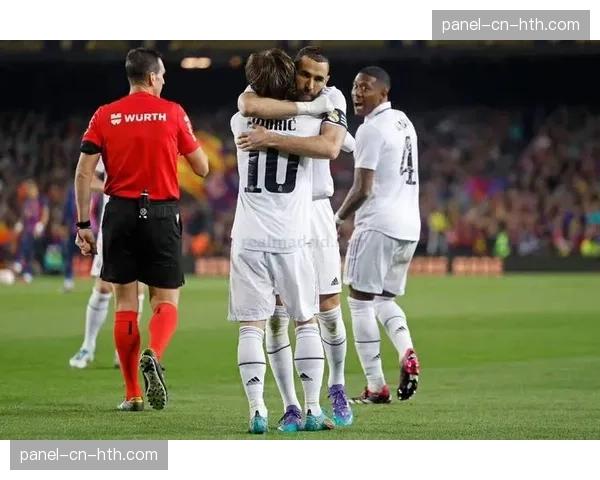 法兰克福主帅里埃拉：皇马可利用拜仁高位压迫后的身后空间